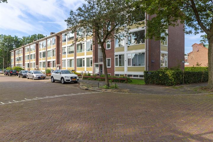 Eduard van Beinumstraat 57 in Leiden