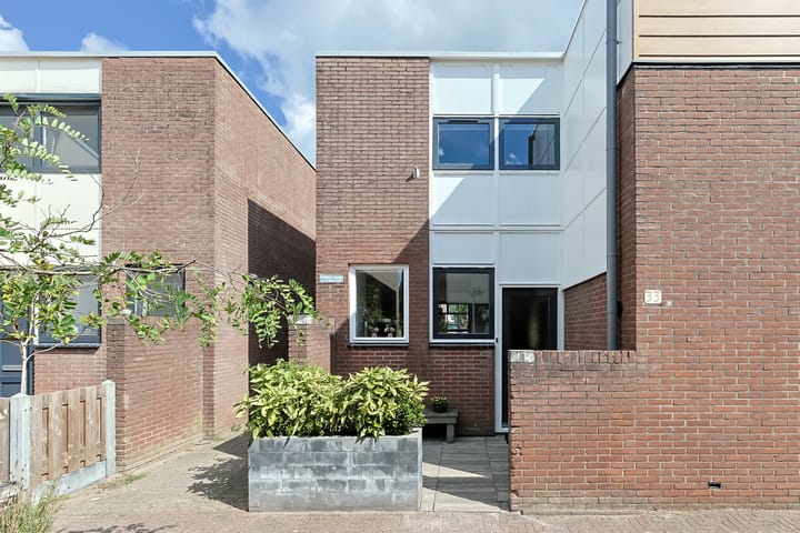 Eekhoorntjesbrood 33 in Alphen aan den Rijn