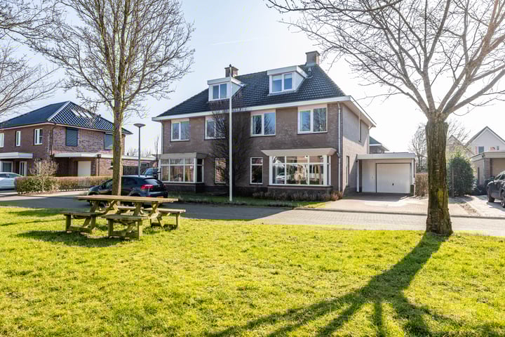 Photo of property Eekwerd 9, Groningen