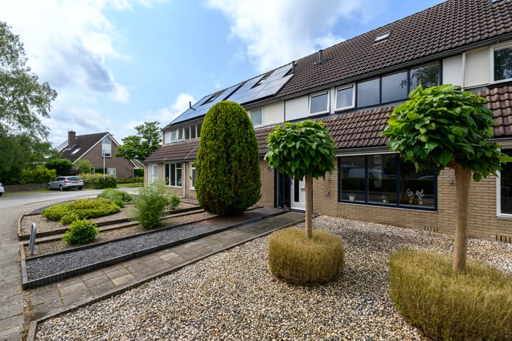 Photo of property Eeltsjebaes 75, Joure