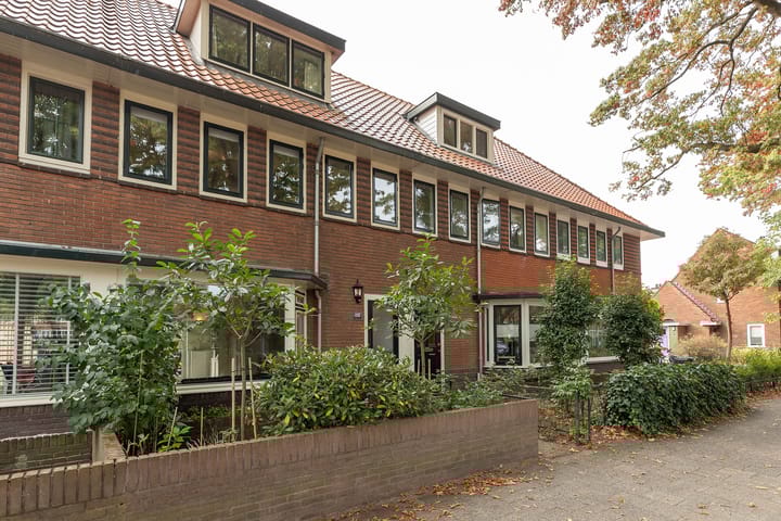 Eemnesserweg 202 in Hilversum