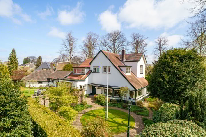 Photo of property Eemnesserweg 29, Laren