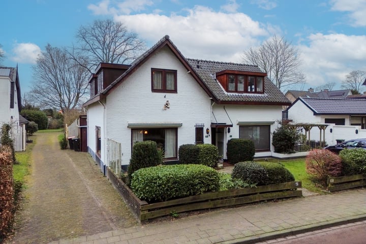 Photo of property Eemnesserweg 68A, Baarn