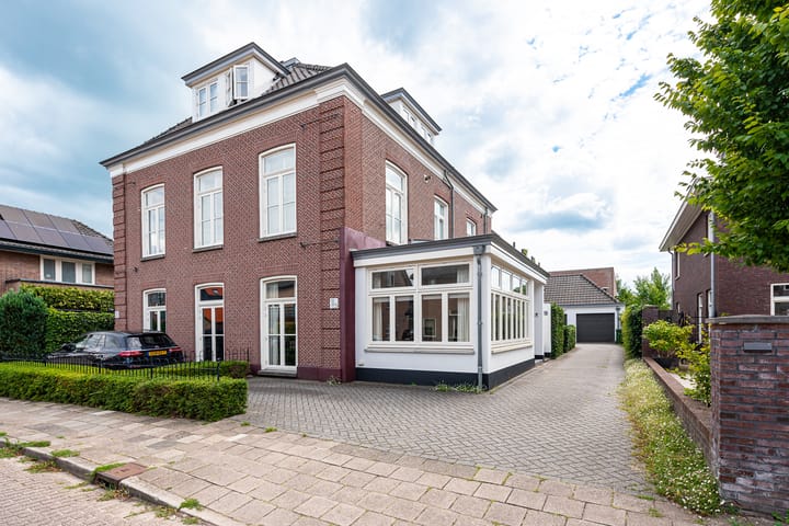 Eemstraat 12 in Baarn