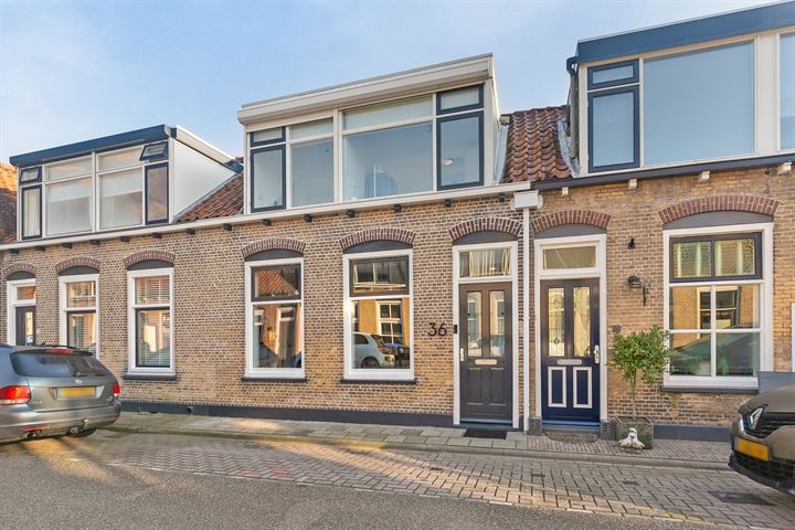 Eendrachtstraat 36 in Middelharnis