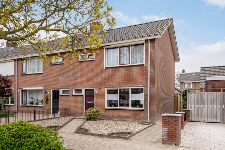 Eendrachtstraat 37 in Sint Philipsland