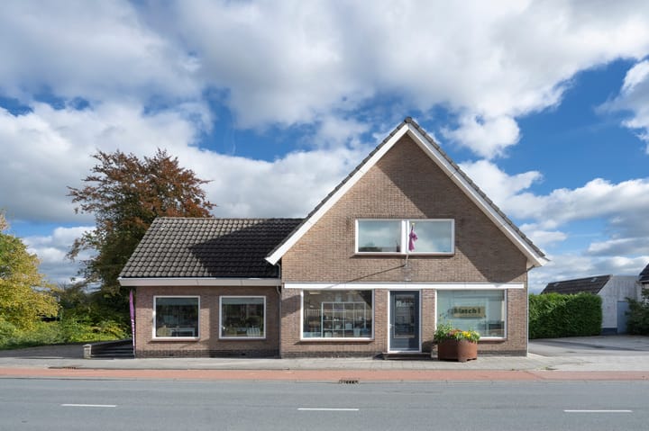 Eerbeekseweg 37 in Loenen