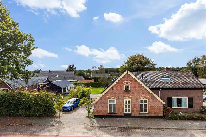 Eerbeekseweg 70 in Loenen