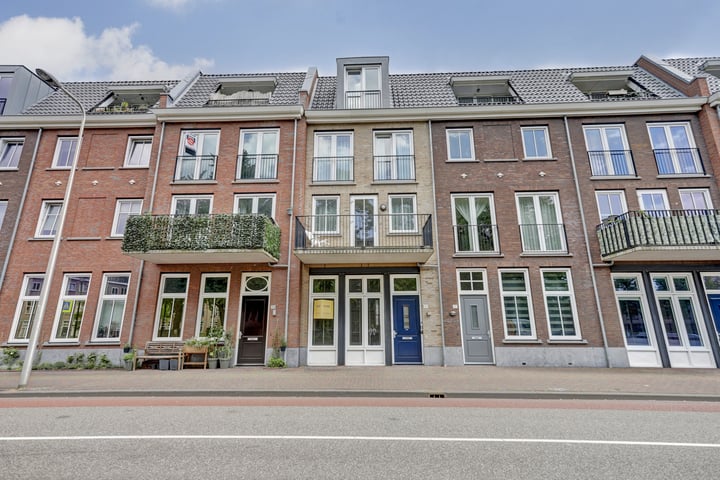 Eerste Heulbrugstraat 25 in Spijkenisse