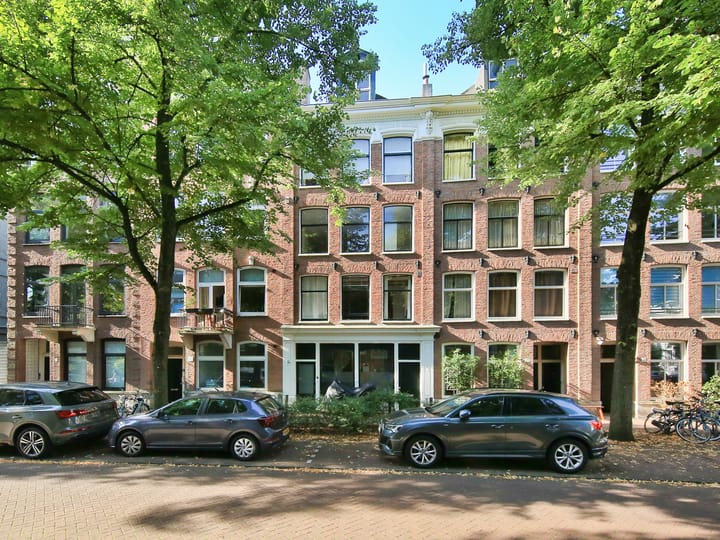 Eerste Hugo de Grootstraat 5-2 in Amsterdam foto