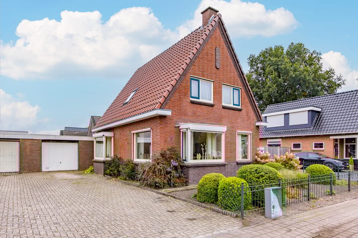 Eerste Kruisdiep OZ 1 in Nieuw-Weerdinge
