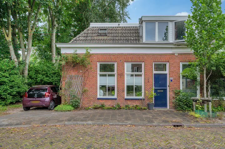 Eerste Spoorstraat 39 in Groningen