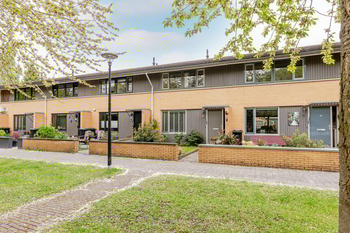 Eeuwenweg 11 in Almere