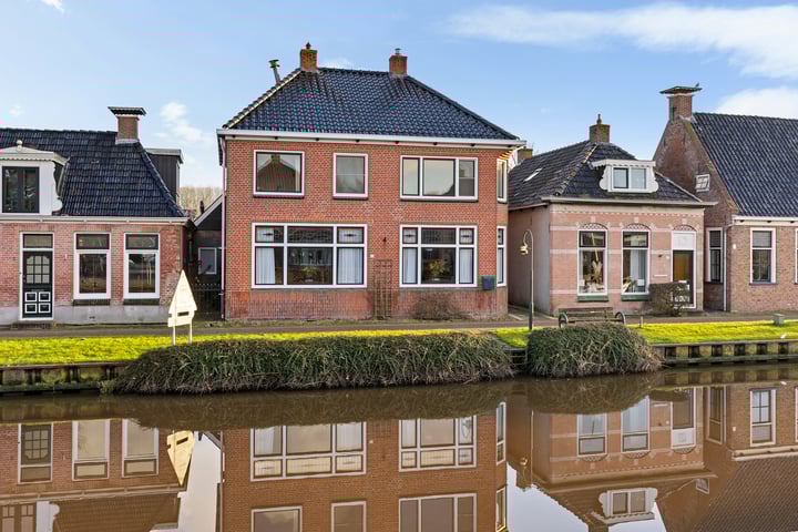 Photo of property Eewal 37, Burdaard