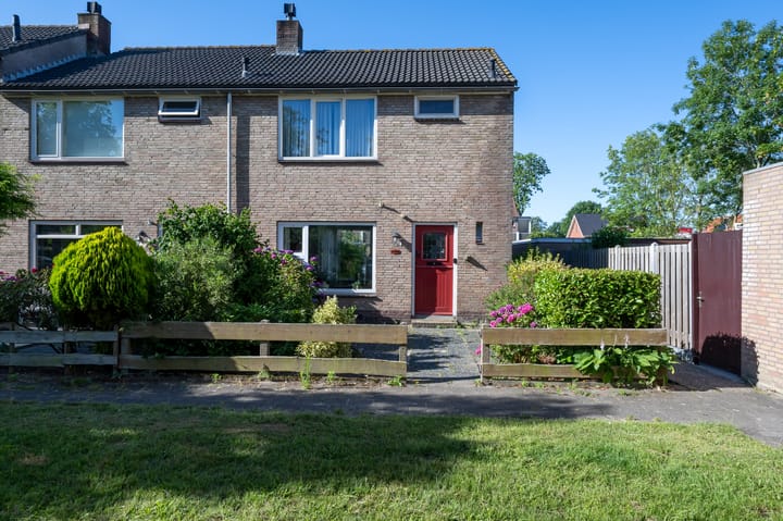 Photo of property Egelenburg 24, Heiloo