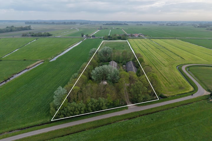 Egmondermeer 19 in Egmond aan den Hoef