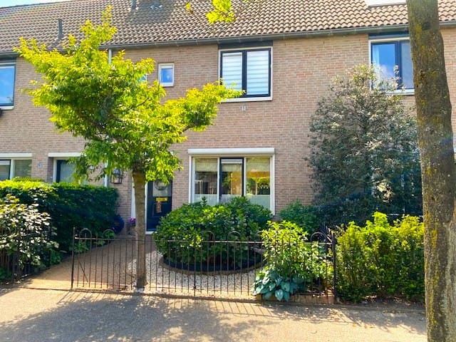 Eierlanden 23 in Huizen