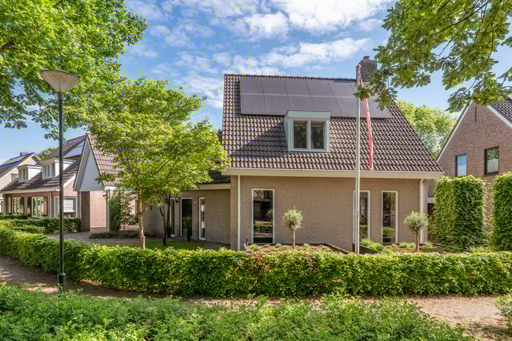 Photo of property Eikenbeemd 12, Diessen