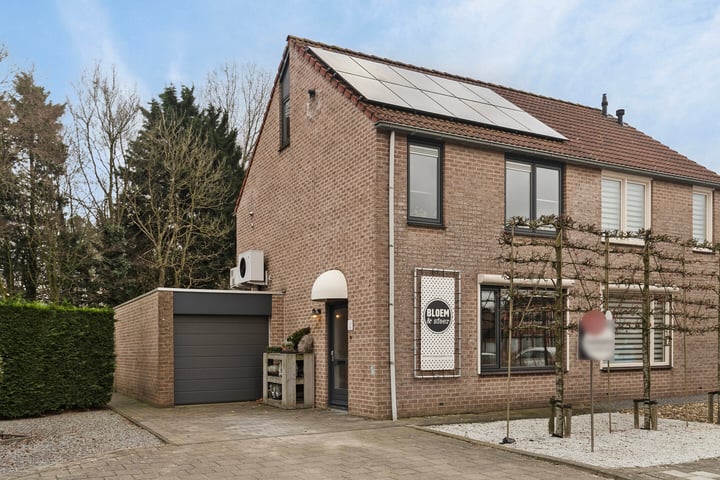 Eikenhof 13 in Koewacht