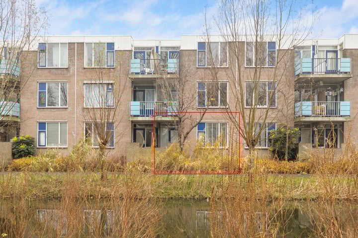 Eikenhorst 293 in Alphen aan den Rijn