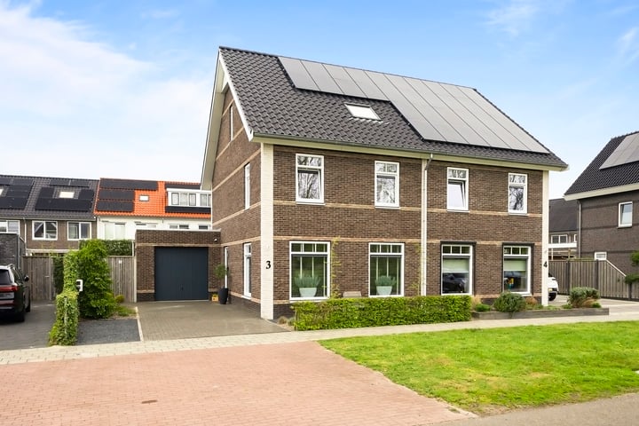 Eikenhout 3 in Julianadorp