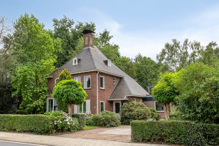 Eikenlaan 1 in Koewacht