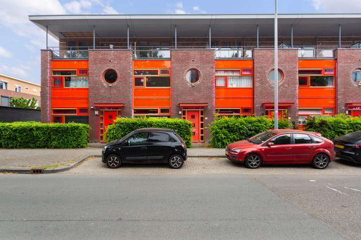 Eikenlaan 14 in Rozenburg