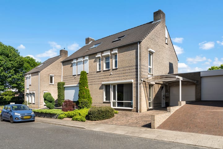 Eikenlaan 16 in Brunssum