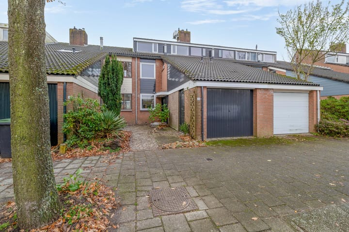 Photo of property Eikenlaan 25, Lisse