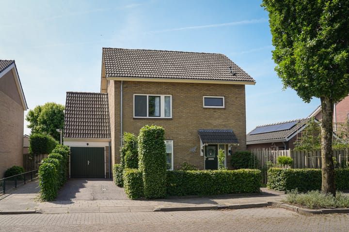 Eikenlaan 40 in Ochten