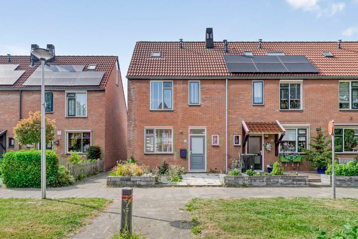 Photo of property Eikenlaan 59, Puttershoek