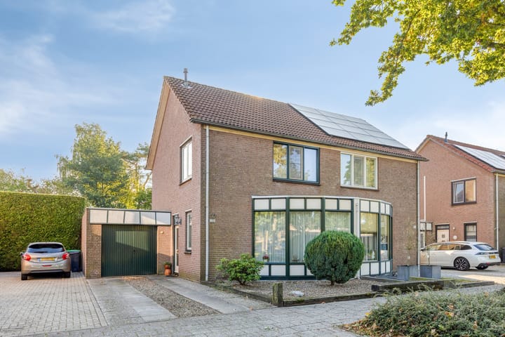 Photo of property Eikenwal 132, Uden