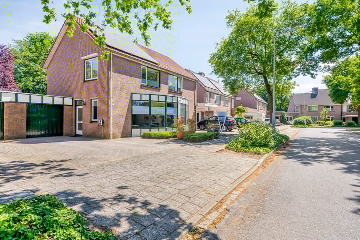 Eikenwal 152 in Uden