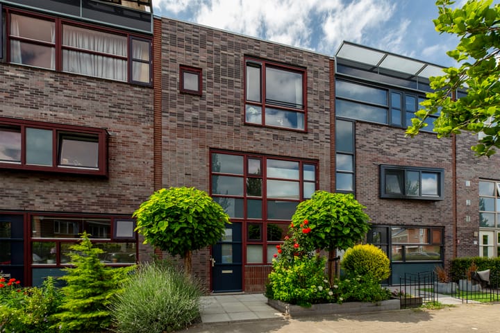 Eikenwede 91 in Barendrecht