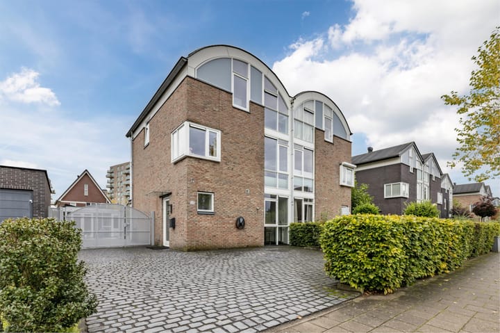 Eikepagelaan 68 in Apeldoorn foto