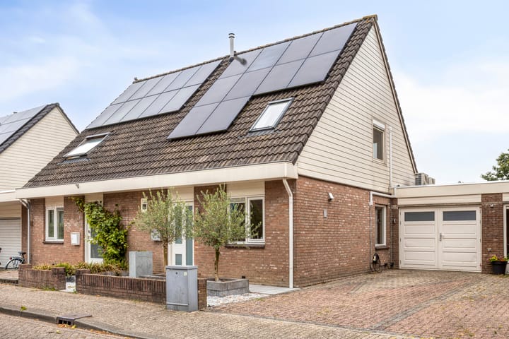 Photo of property Eimeren 8, 's-Hertogenbosch