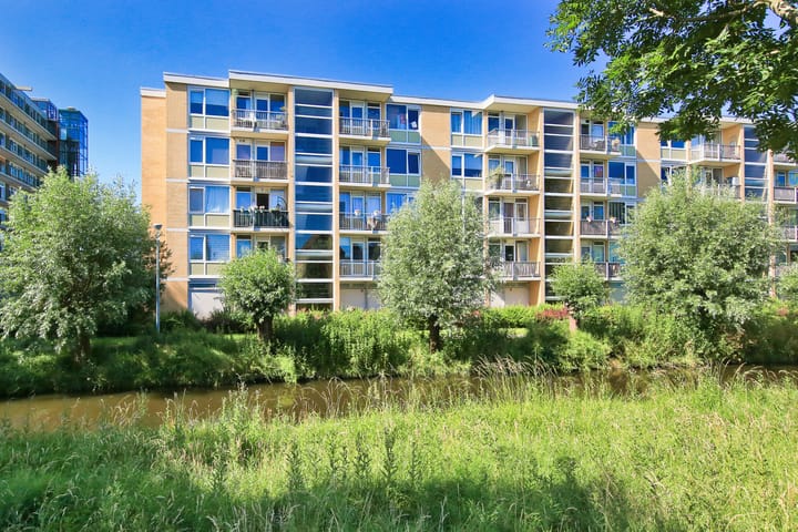 Einsteinlaan 107 in Badhoevedorp foto