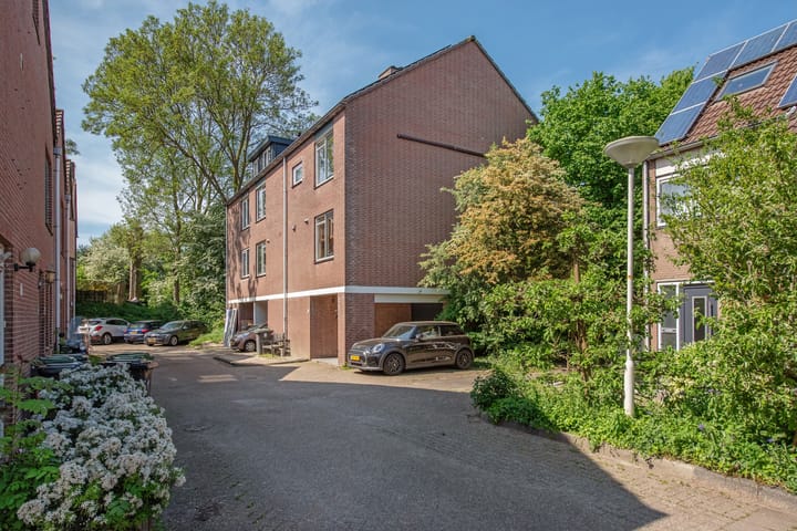 Photo of property Eisensteinstrook 48, Zoetermeer