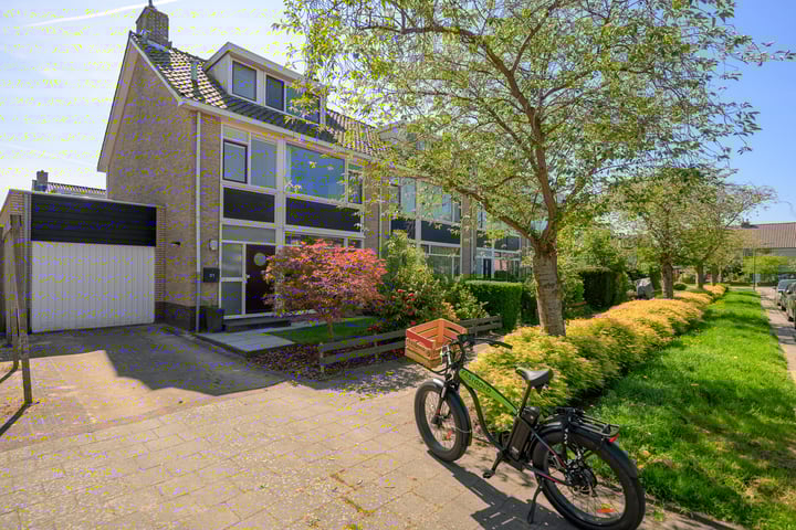 Eksterlaan 21 in Leidschendam