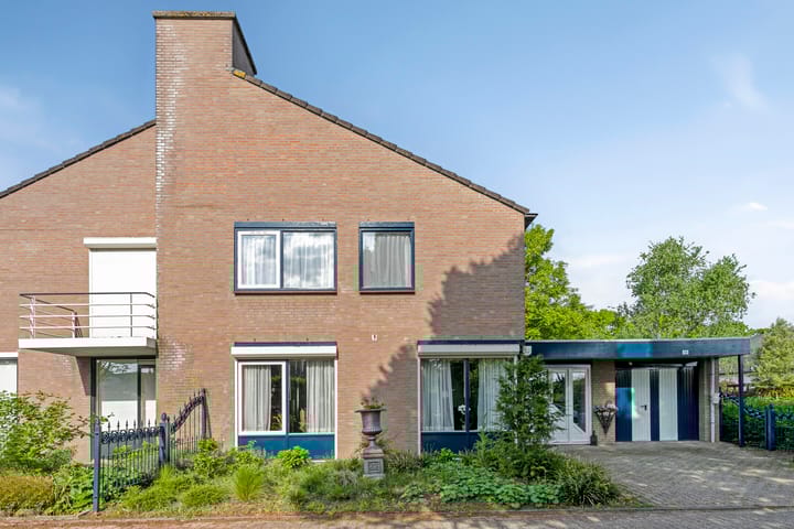 Elbeplantsoen 19 in Helmond