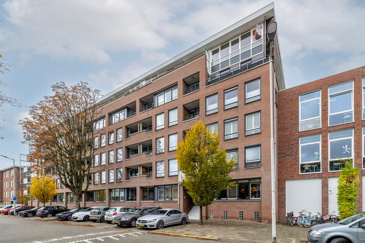 Elektroweg 130 in Rotterdam