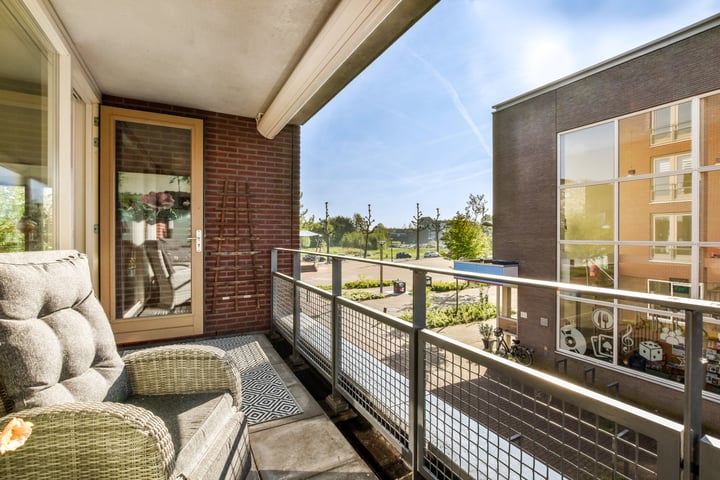 Elemastraat 69 in Nieuw-Vennep