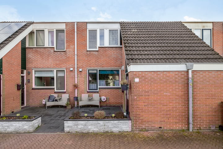Elfenbankje 18 in Alphen aan den Rijn