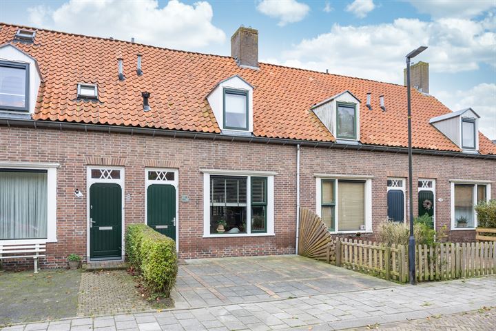 Elgersmastraat 8 in Bolsward