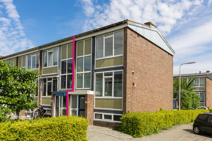 Eline Verestraat 1 in Gouda photo