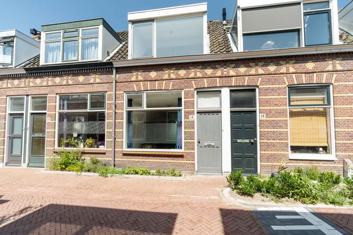 Eliza Dorusstraat 18 in Delft