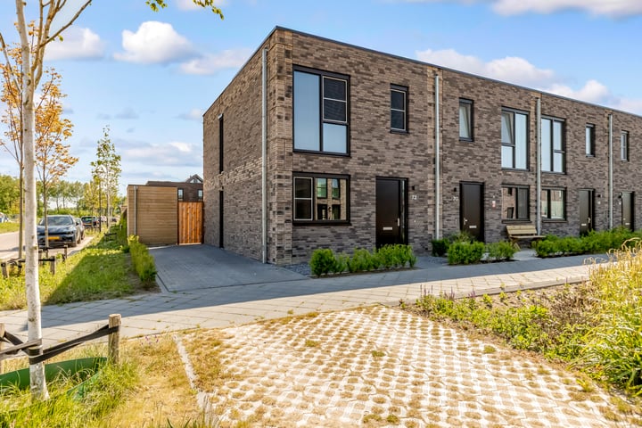 Elizabeth Anscombestraat 72 in Almere foto