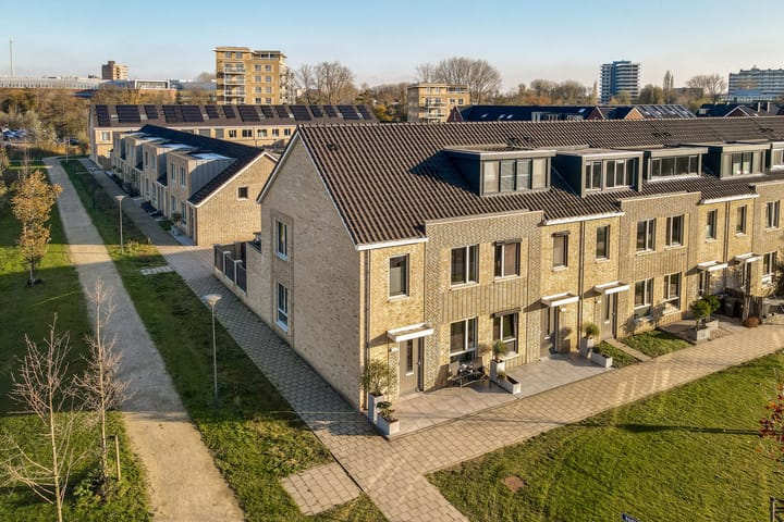Photo of property Ellen van Langenpad 20, Schiedam