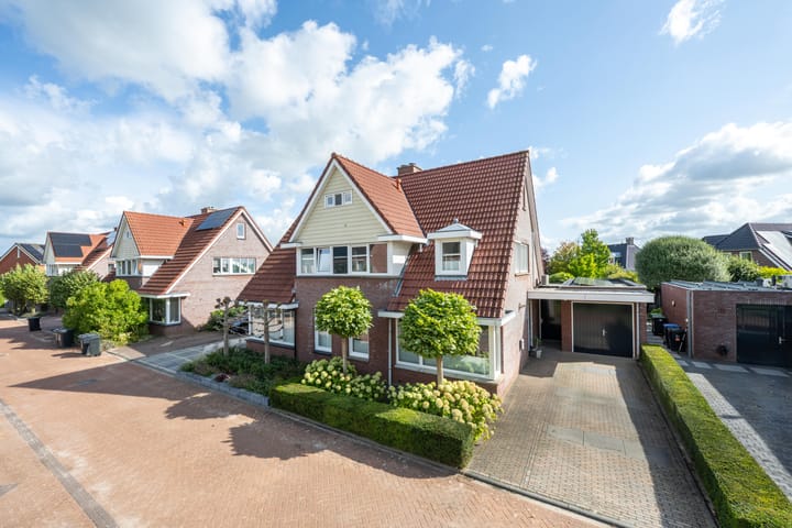 Photo of property Elstar 4, Buren