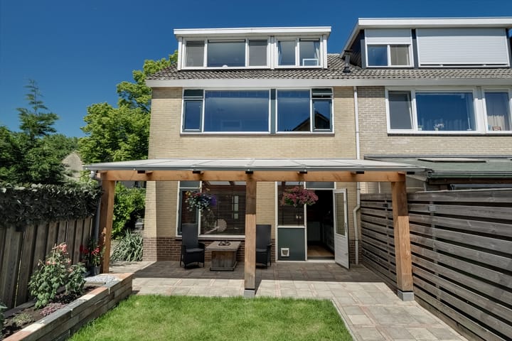 Photo of property Elzenbaan 14, Enkhuizen